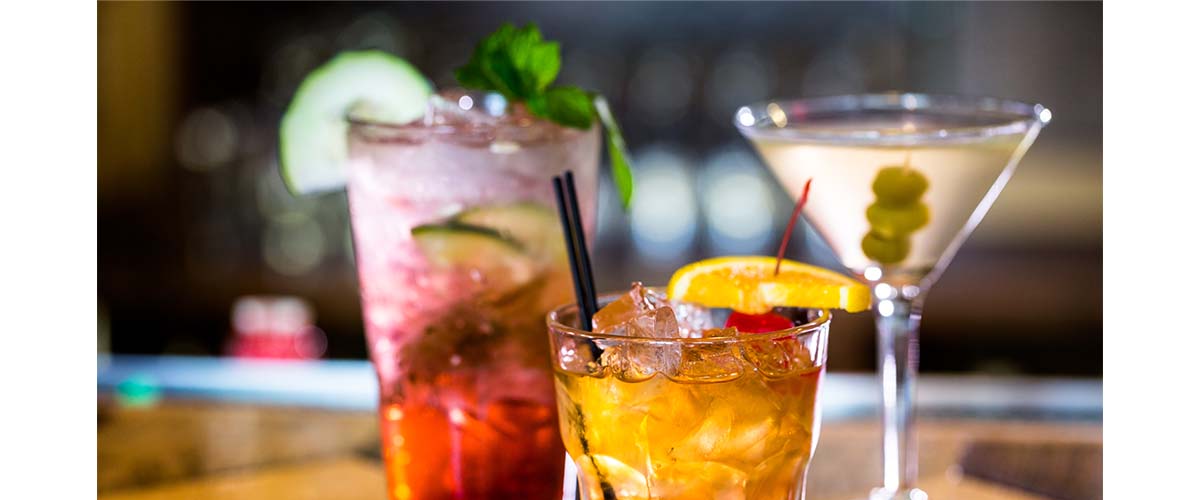 Sports on TV & Drink Specials Inside Red Wind Casino Pealo’s Bar